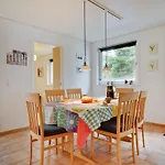 Nyaraló Philip - 2km From The Sea By Interhome