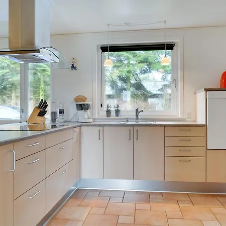 Casa de Férias Philip - 2km From The Sea By Interhome