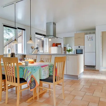 Philip - 2km From The Sea By Interhome Casa de Férias