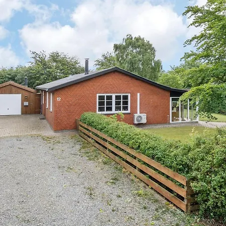 Philip - 2km From The Sea By Interhome Feriehus *